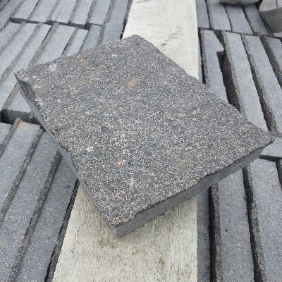 アルゼンチン斑岩_バタフライカット_湘南ロックガーデン