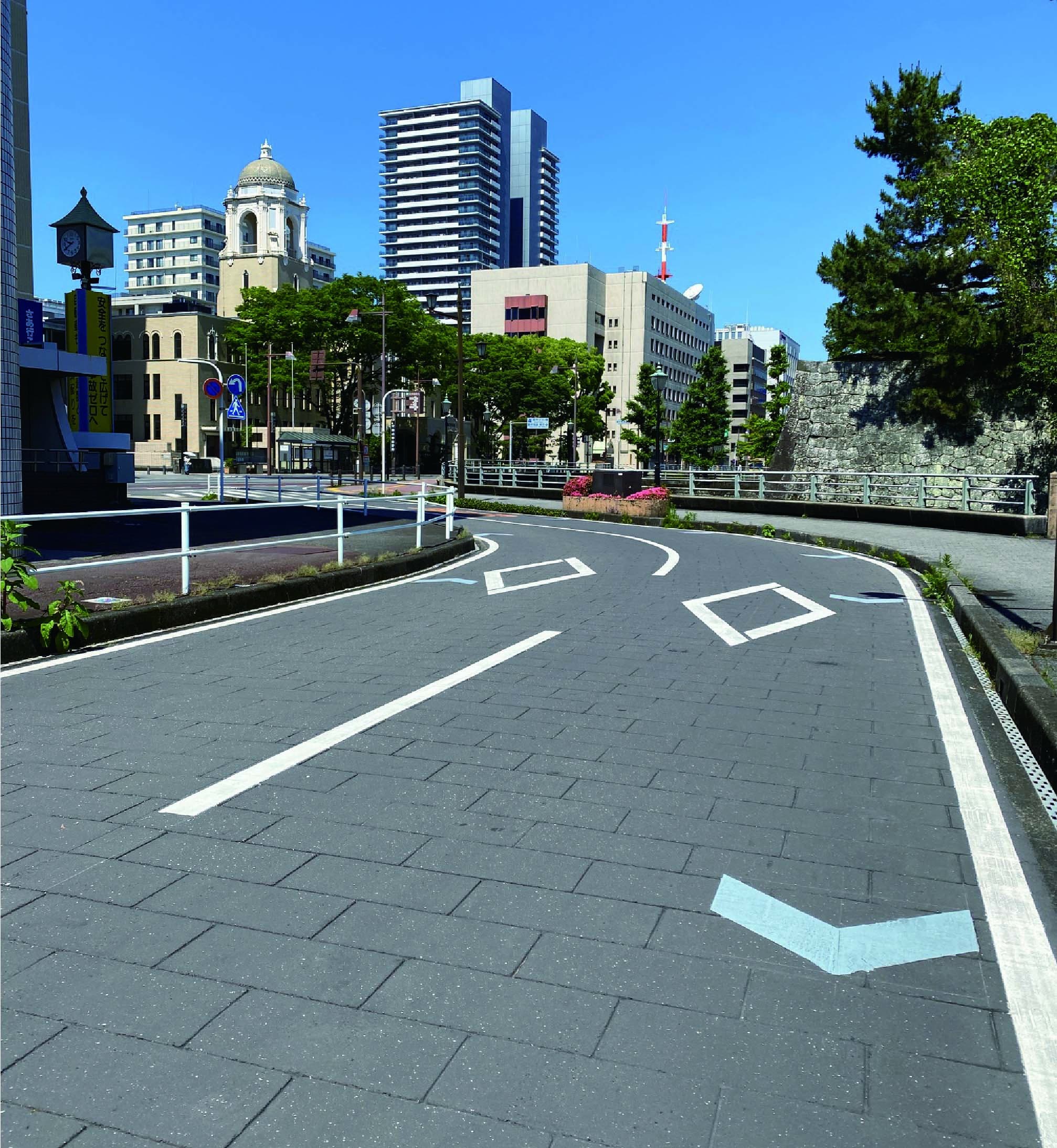 アースタンプ 型押しアスファルト工法による施工事例_車道1